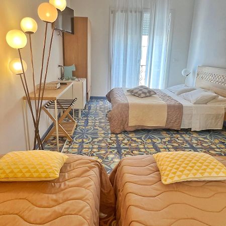 Le Bateau Bleu - Adults Only 12 Plus Porto Cesareo Exterior foto